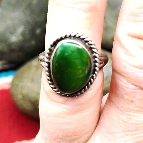 Vintage Navajo Old Pawn Green Turquoise Sterling Silver Ring Size 4.75 - Picture 3 of 9